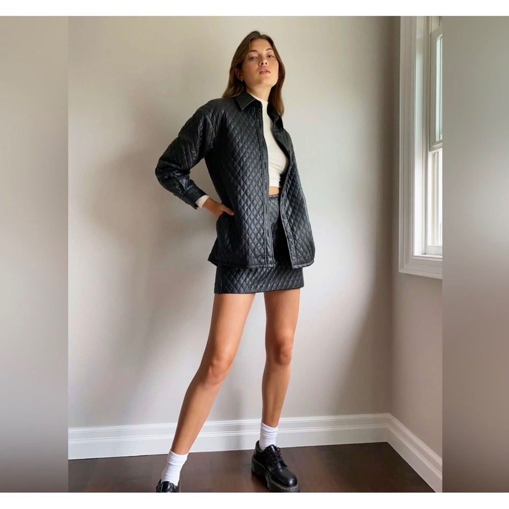 Aritzia Sunday Best Flynn Quilted Faux Leather Mini Skirt Black Size 2 NWT